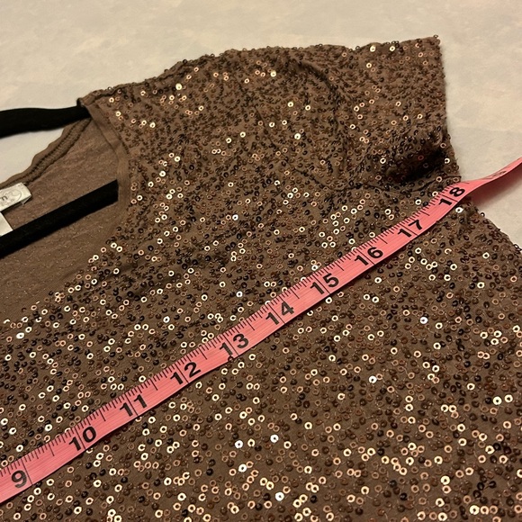 EUC Women's Dress Barn Brown Sequin Blouse - Picture 8 of 11
